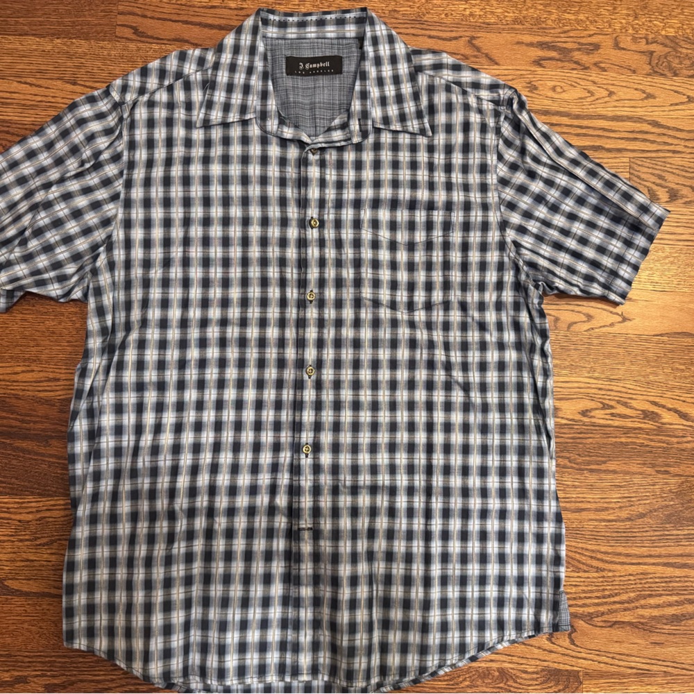 J. Campbell Los Angeles Short Sleeve Button-Up Shirt
